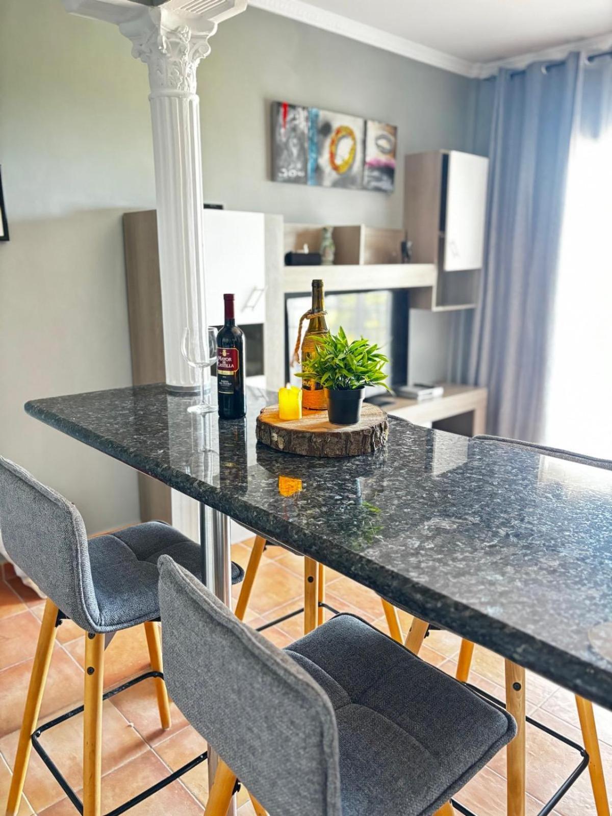 Apartamento Hans San Antonio  Eksteriør billede